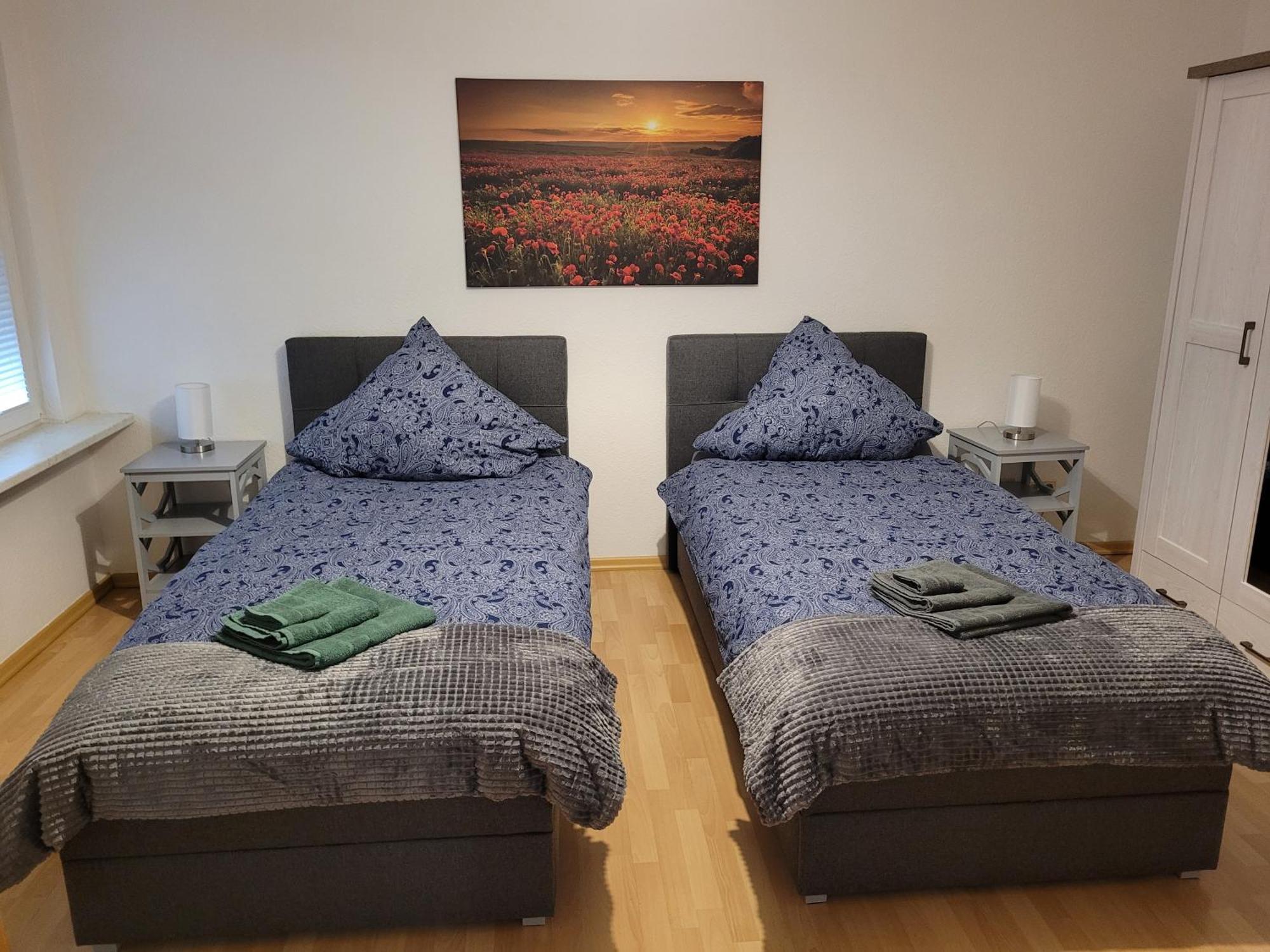 Wohnung In Oberhausen: Zentral & Ruhig, Eigener Eingang Оберхаузен Экстерьер фото